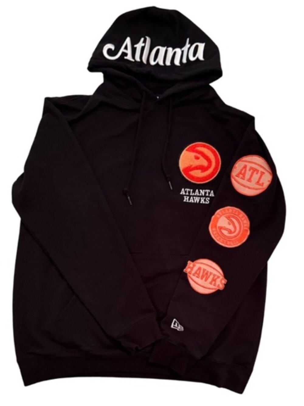 Atlanta Hawks New Era black men’s hoodie. Peach logo on back. Size large. EUC